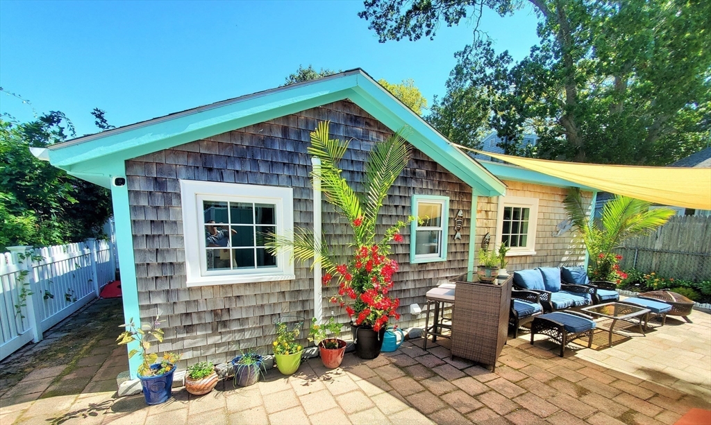 13 Woodland Cir. Family Compound