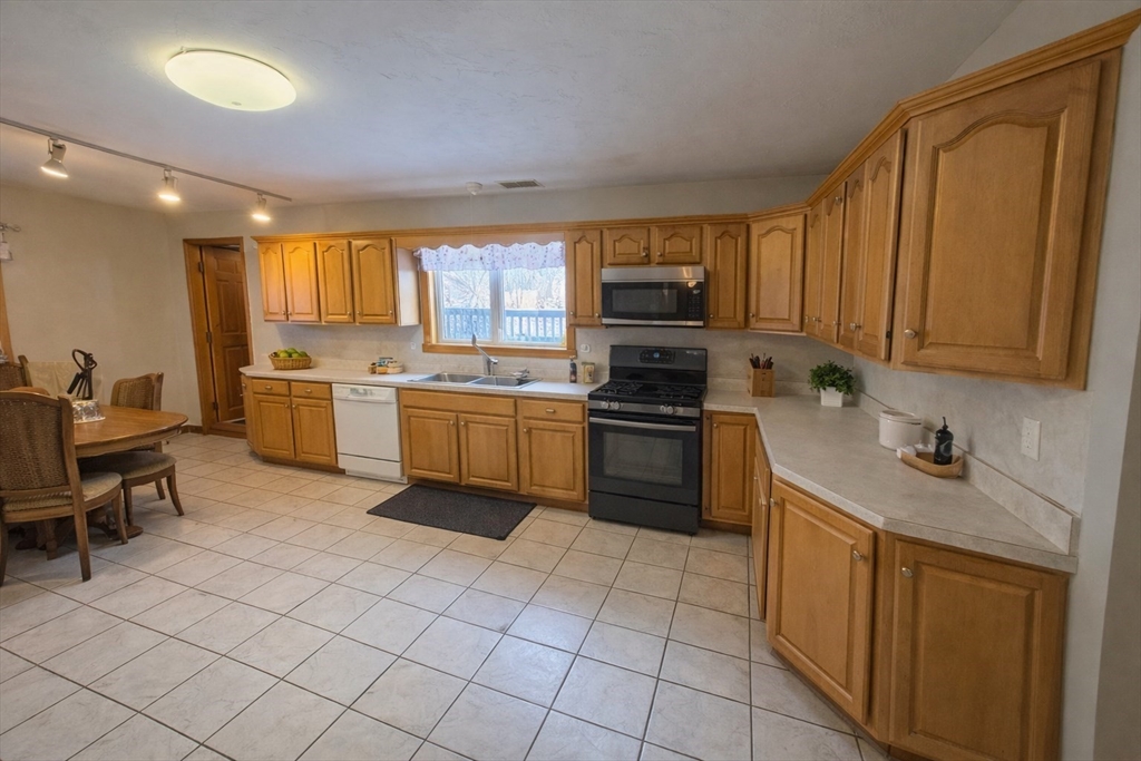 50 School Street 2nd FL R