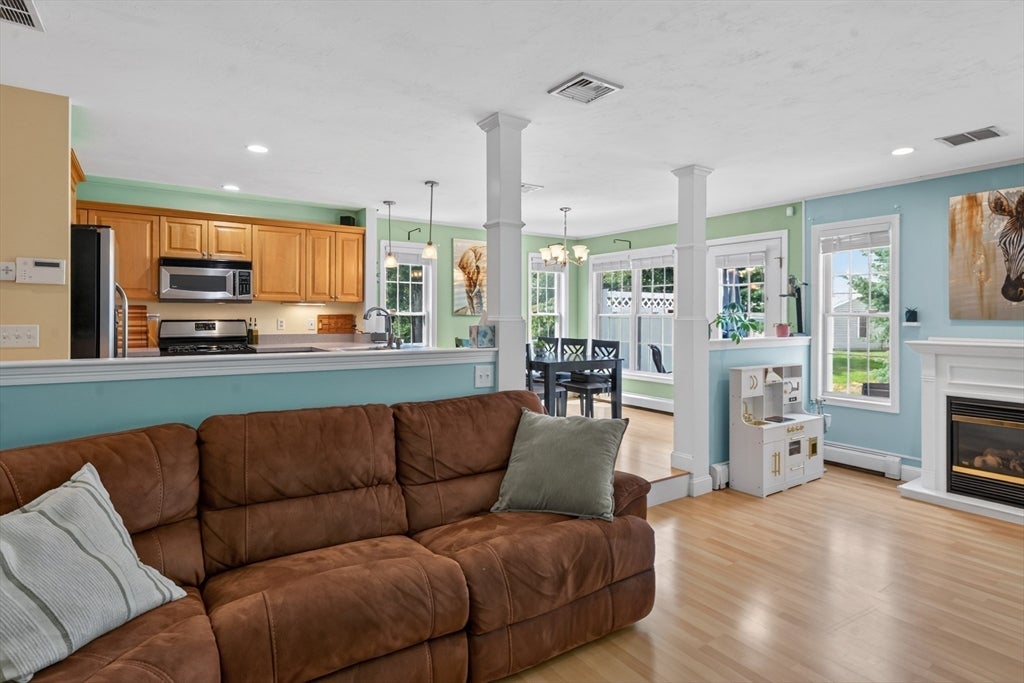 7 Sycamore Dr #7, Middleboro, MA Photo #3