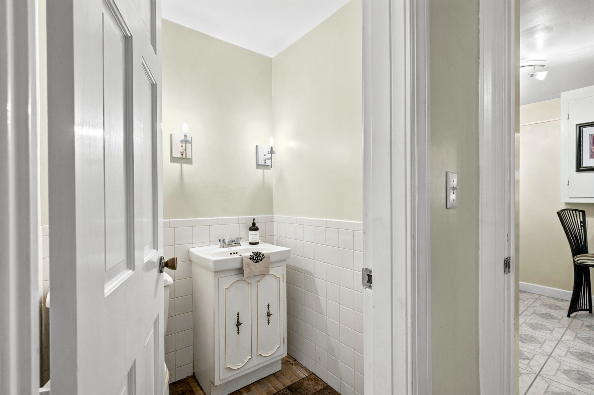 454 Eliot St, Milton, MA, 454 Eliot St, Milton, MA Photo #12