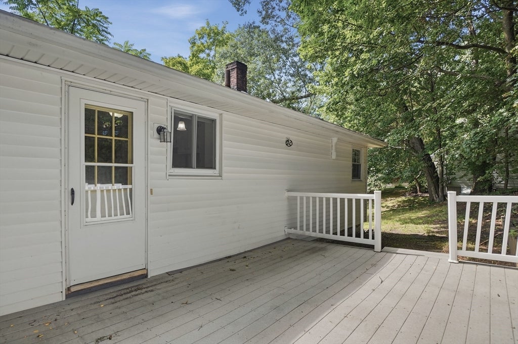 54 Manhattan Road, Worcester, MA Photo #24