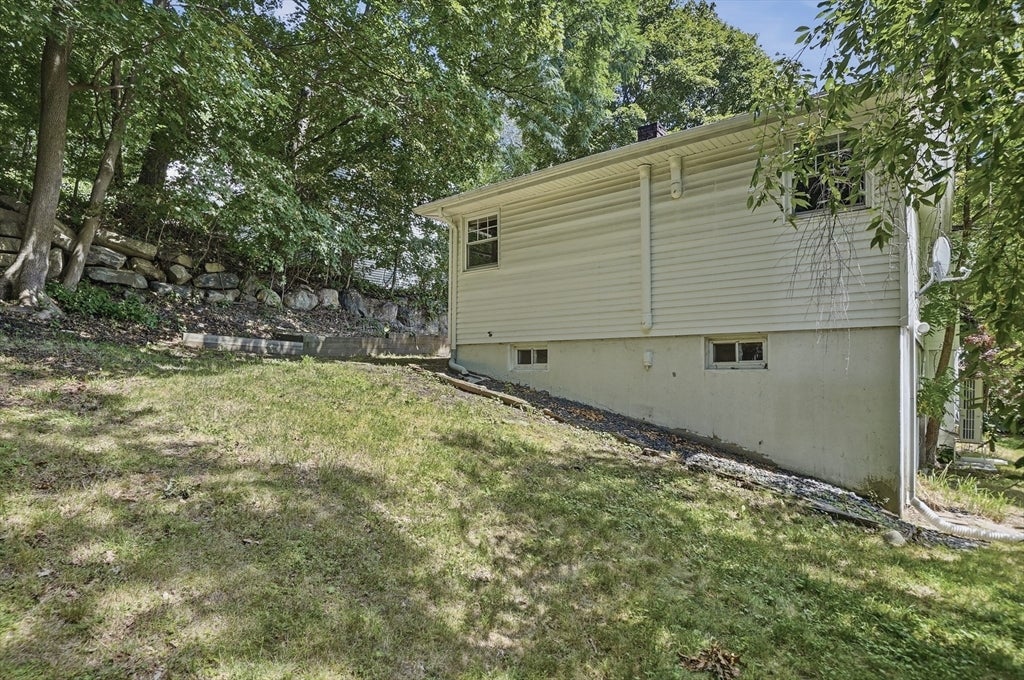54 Manhattan Road, Worcester, MA Photo #27