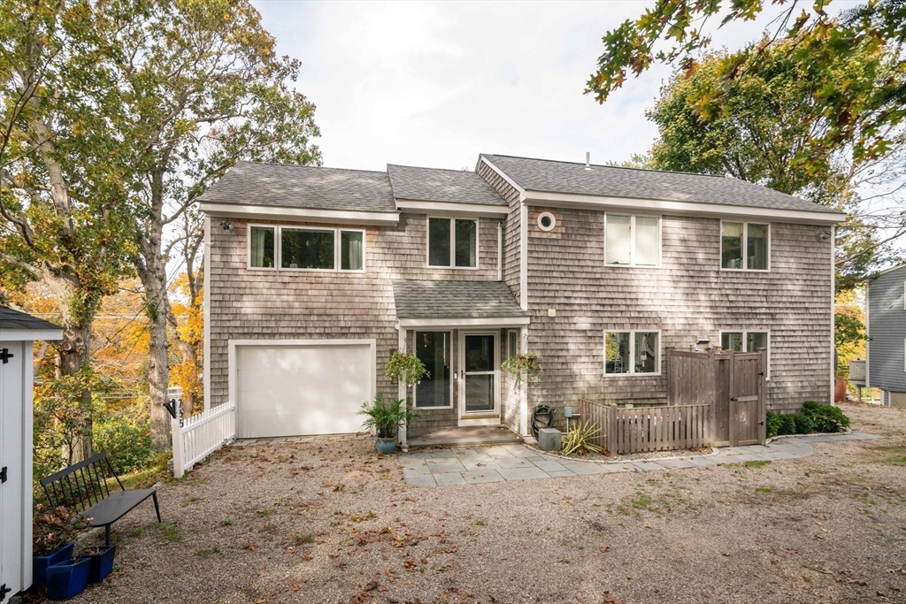 255 Elm St