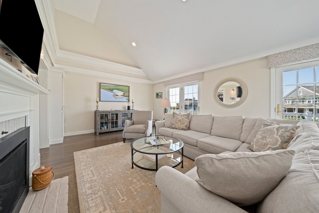 17 Roberts Drive