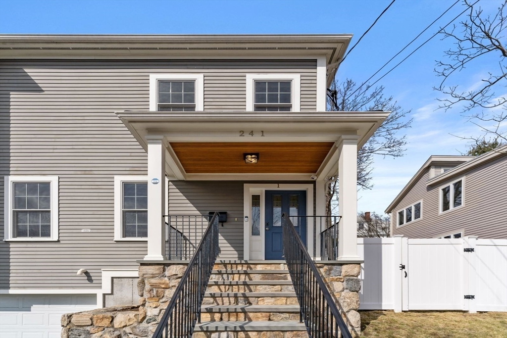 241 Elliot St 1
