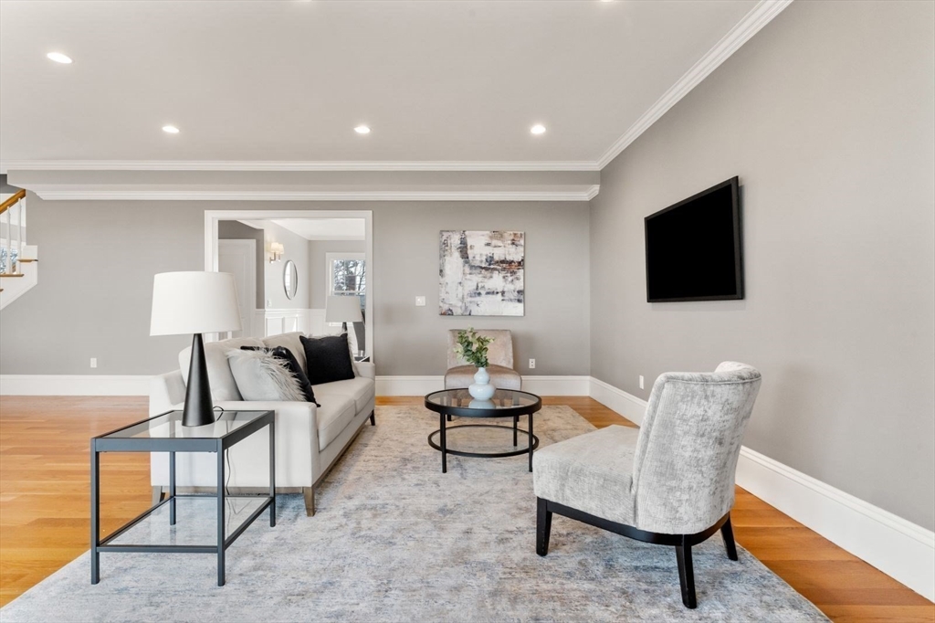241 Elliot St 1