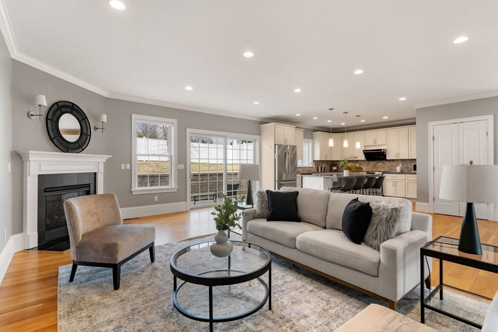 241 Elliot St 1