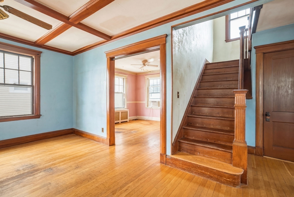 17 Harriet Ave
