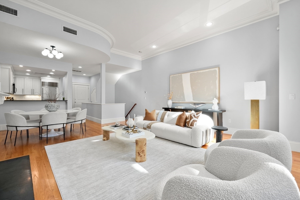 195 Beacon Street 2