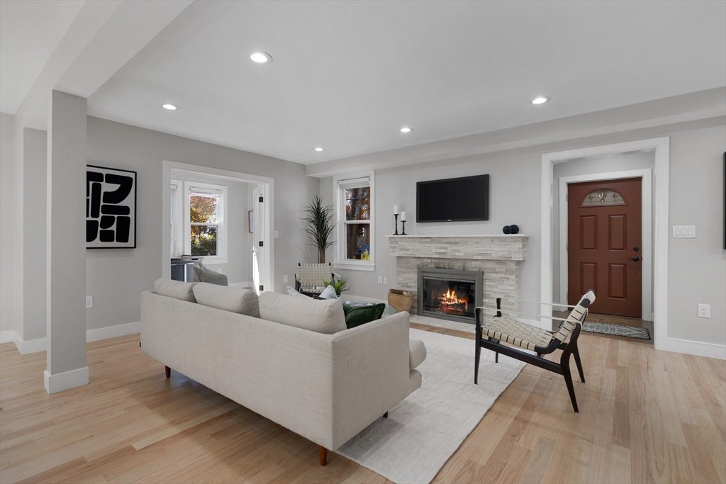 303 Russett Rd, Brookline, MA, 303 Russett Rd, Brookline, MA Photo #3