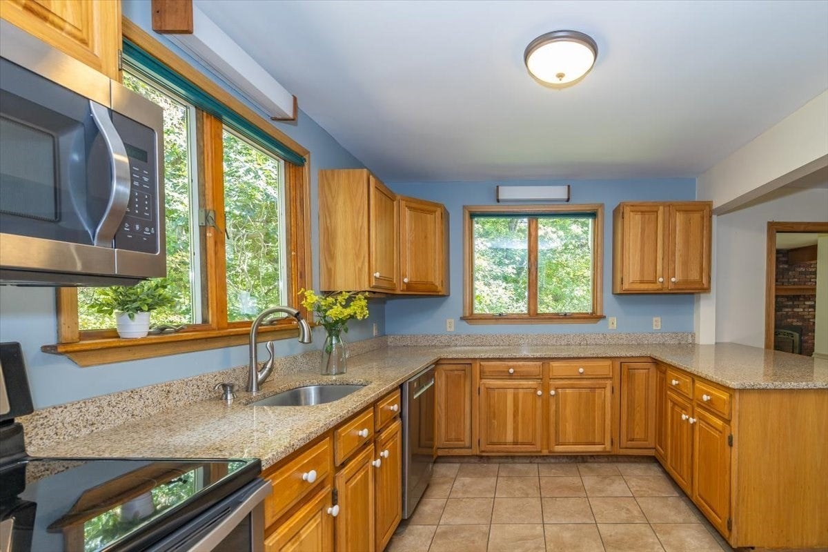 103 Westford St, Chelmsford, MA, 103 Westford St, Chelmsford, MA Photo #14