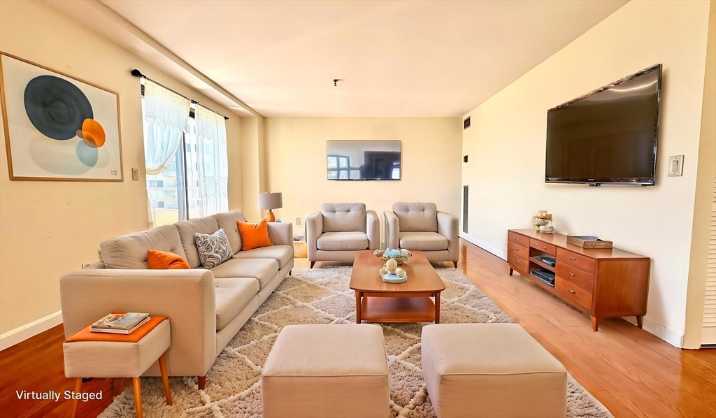 376 Ocean Ave 910