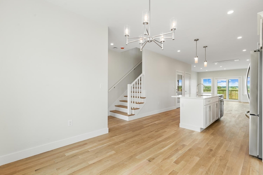 77 N End Blvd 2