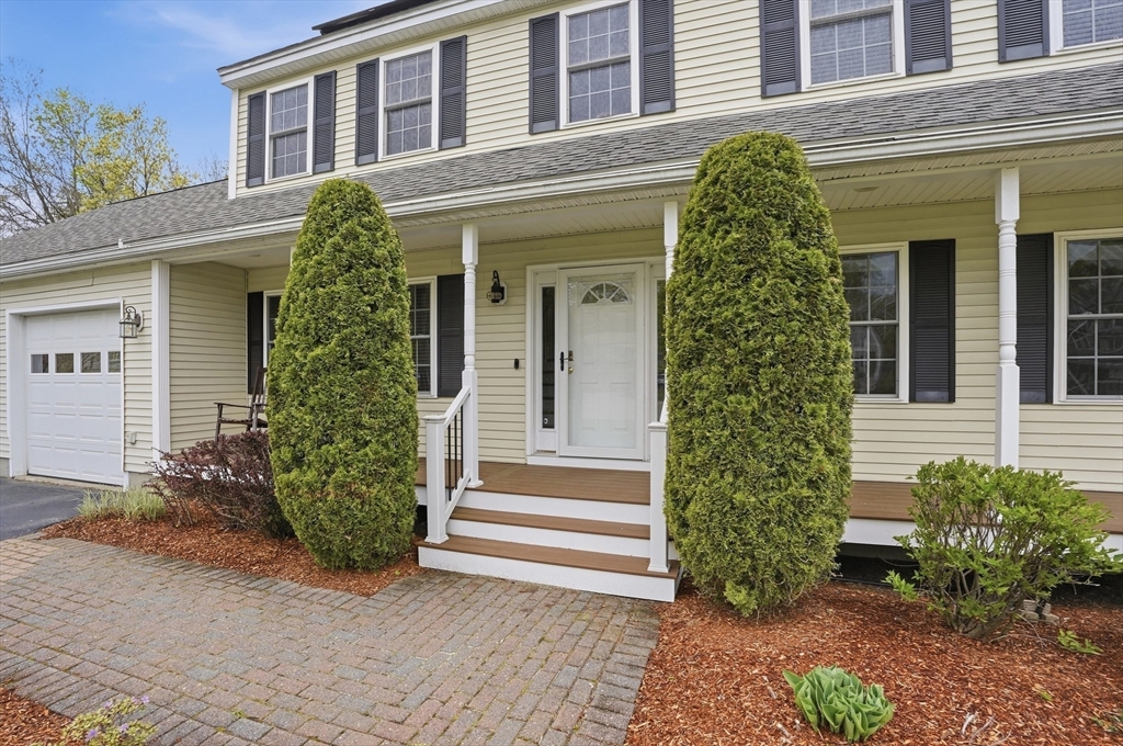 34 Harbor Light Road