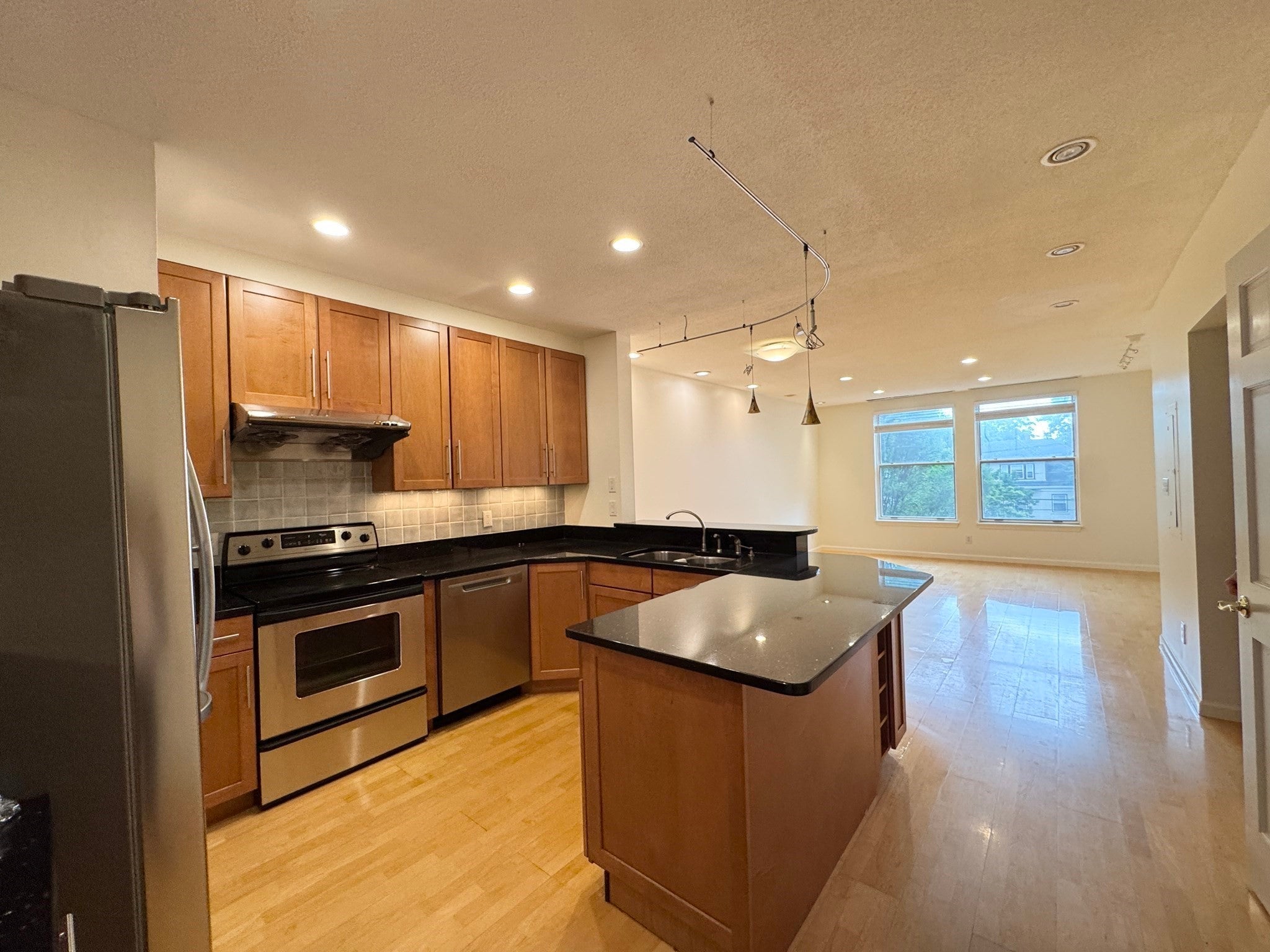 25 Marion ST #31, Brookline, MA Photo #3