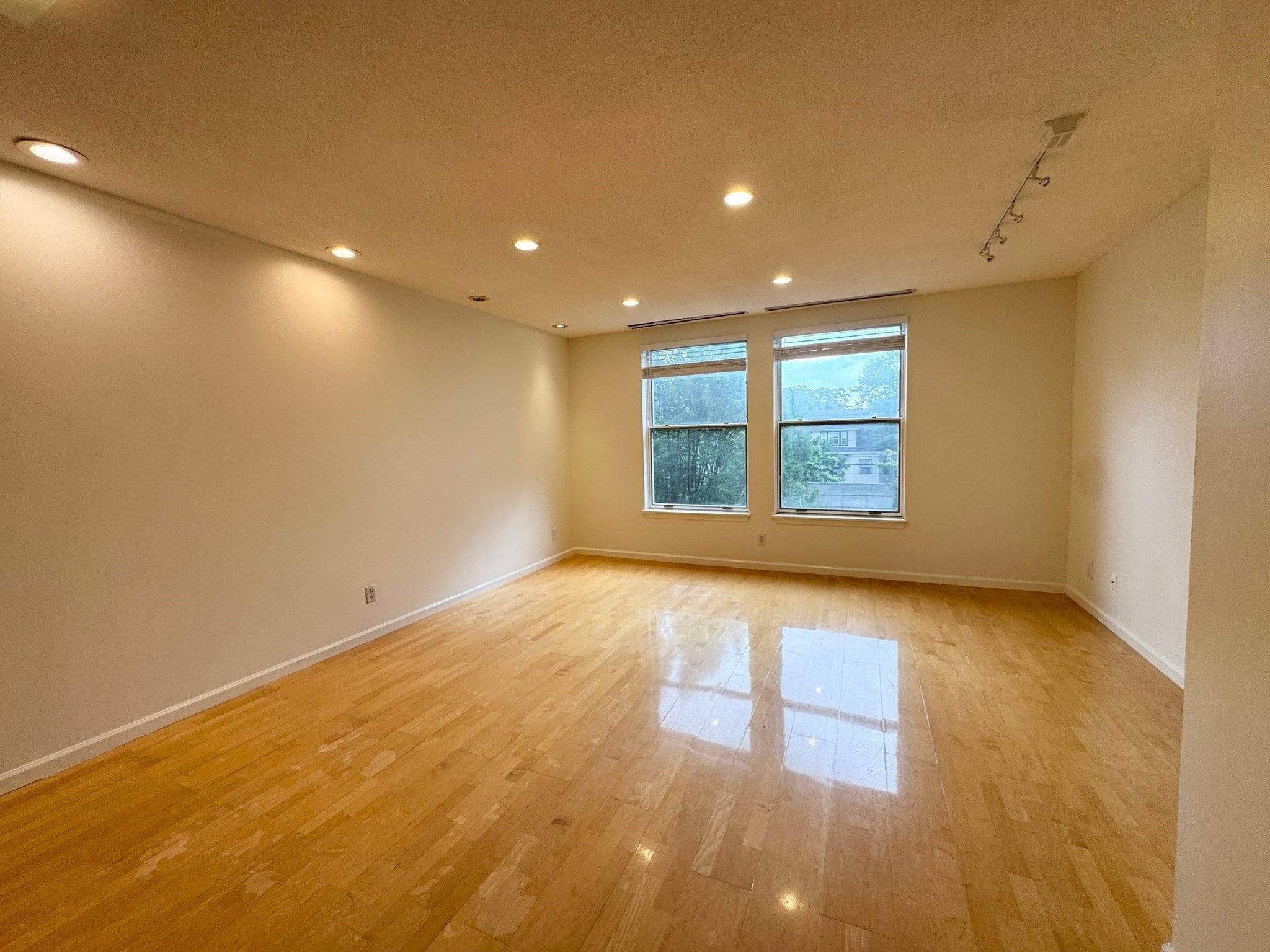 25 Marion ST #31, Brookline, MA Photo #2