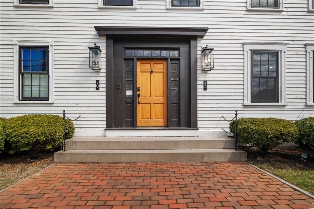 12 Salem St 2