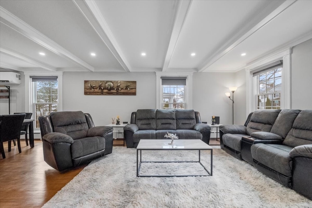 12 Salem St 2