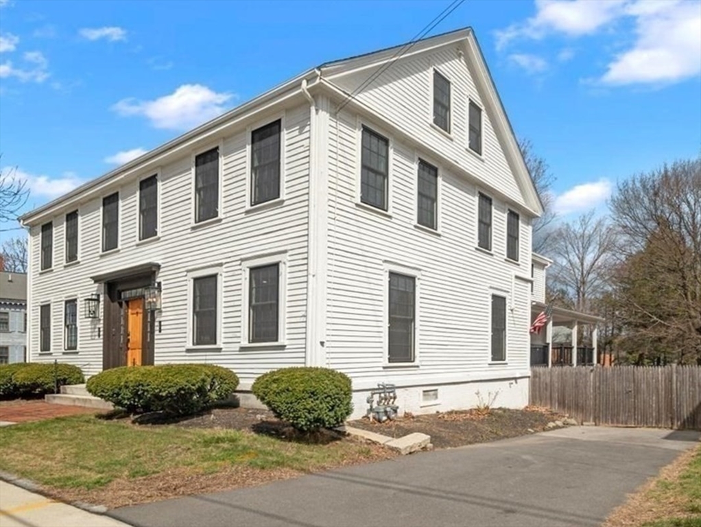 12 Salem St 2