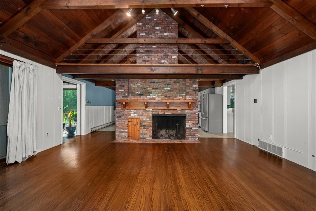 39 Westview Ter