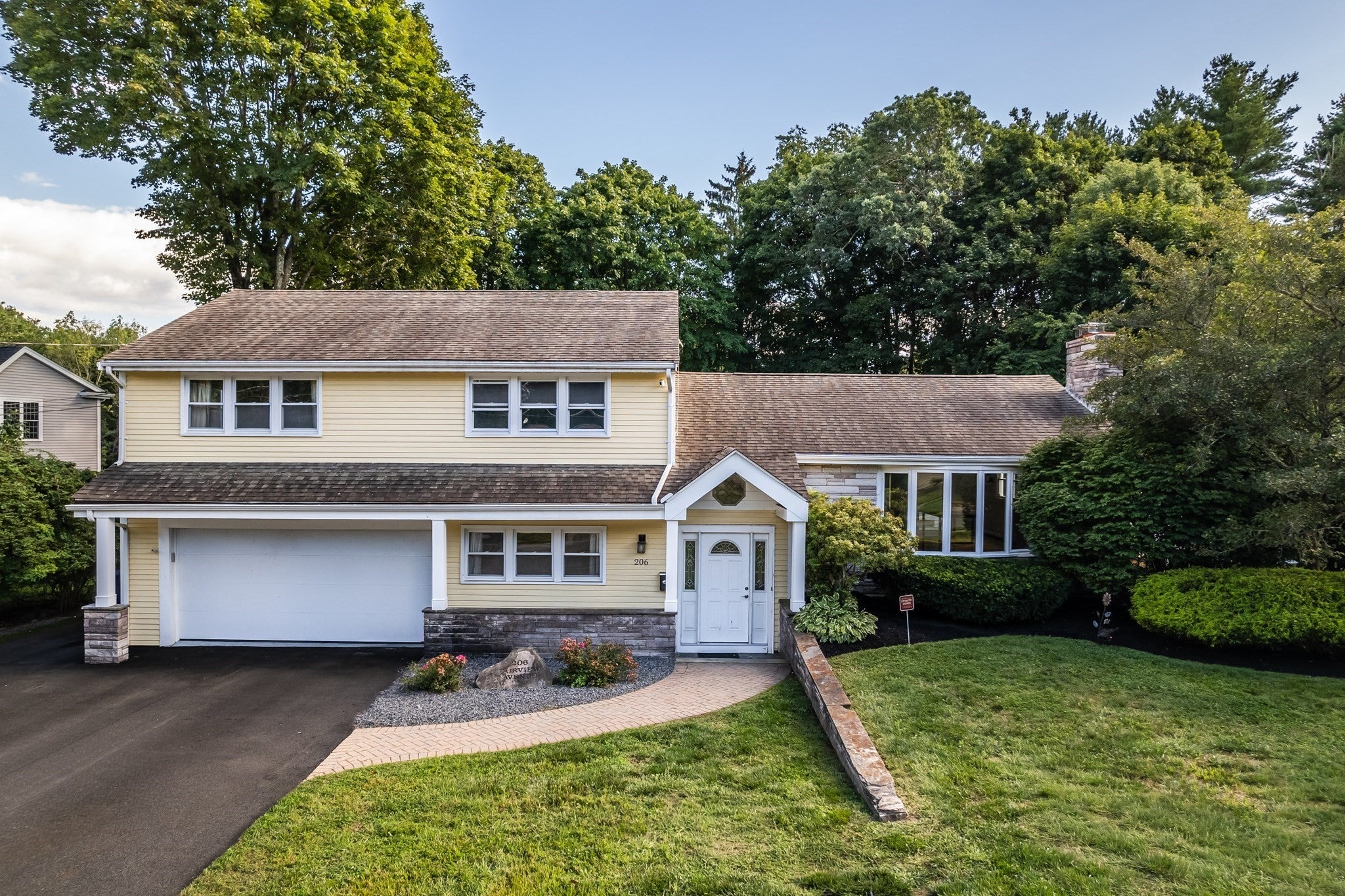 Photo of 206 Fairview Ave, Brockton, MA