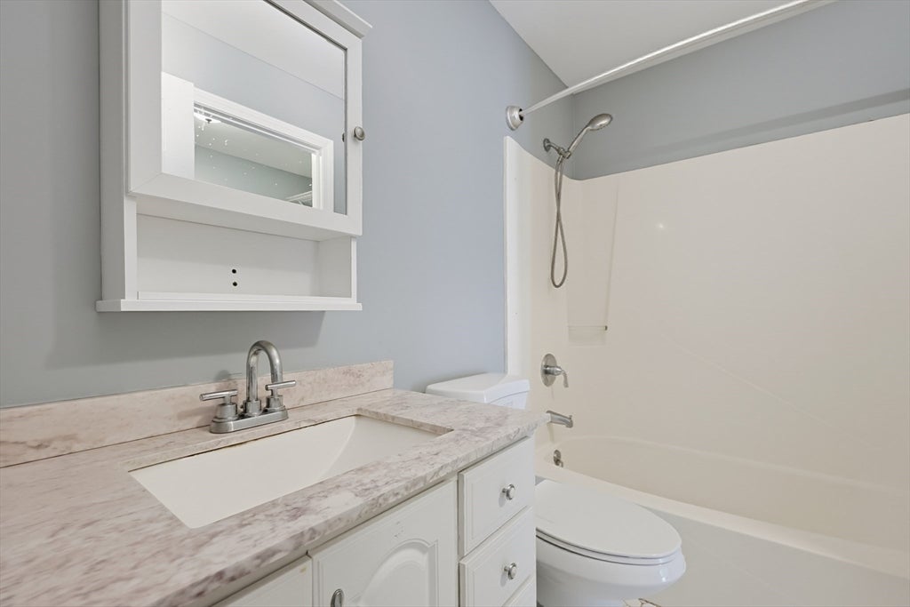 167 Greenbrook Dr #167, Stoughton, MA, 167 Greenbrook Dr #167, Stoughton, MA Photo #36