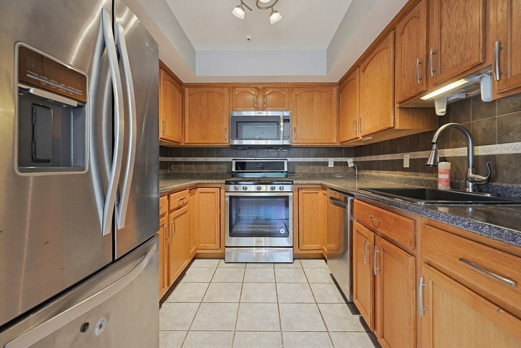 167 Greenbrook Dr #167, Stoughton, MA, 167 Greenbrook Dr #167, Stoughton, MA Photo #13