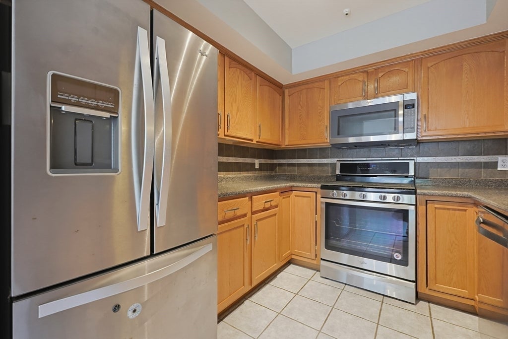 167 Greenbrook Dr #167, Stoughton, MA, 167 Greenbrook Dr #167, Stoughton, MA Photo #16