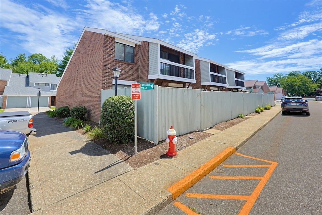 167 Greenbrook Dr #167, Stoughton, MA, 167 Greenbrook Dr #167, Stoughton, MA Photo #4