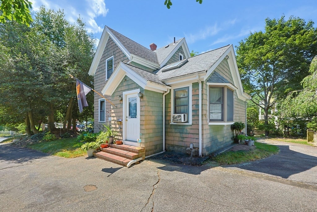 35 Wilson St, Norwood, MA Photo #4