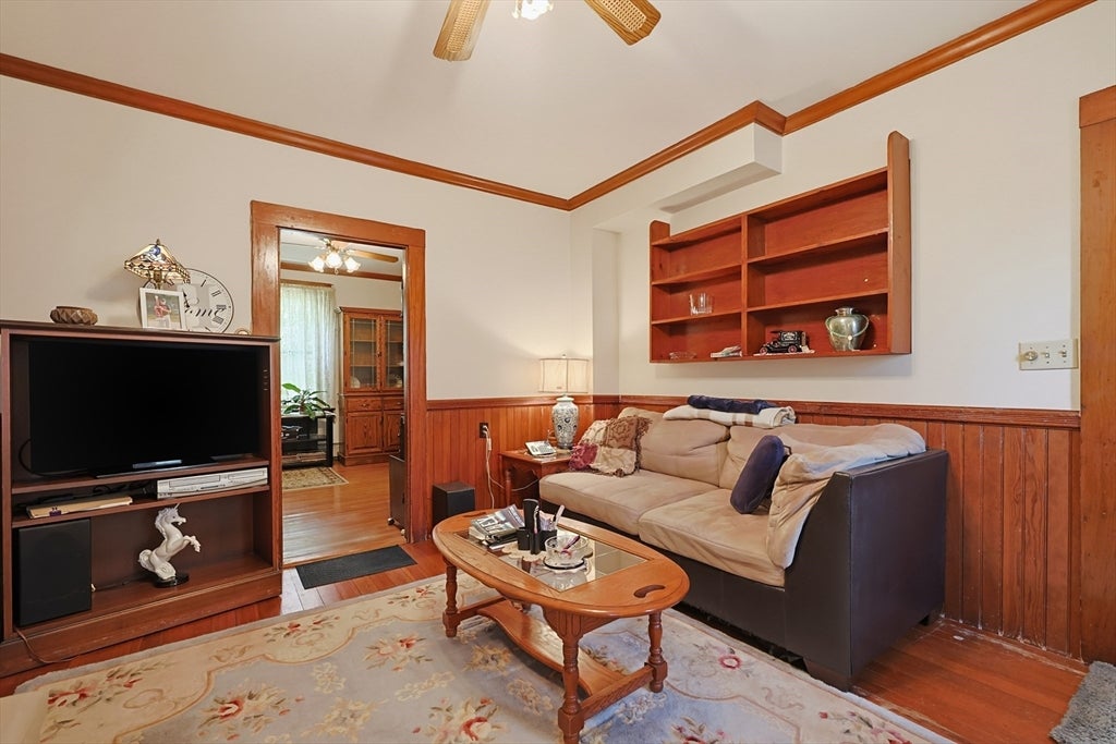 35 Wilson St, Norwood, MA Photo #12