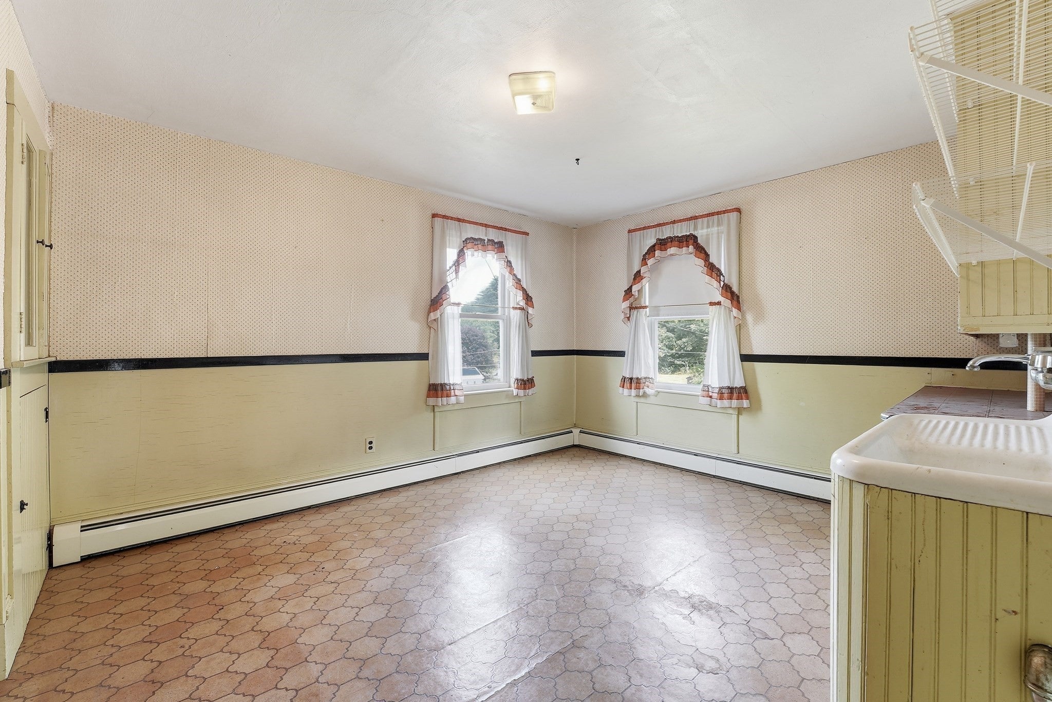 54 Franklin St, Athol, MA, 54 Franklin St, Athol, MA Photo #21