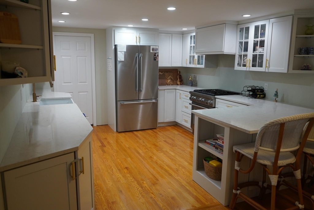 96 Wompatuck Rd, Hingham, MA Photo #9