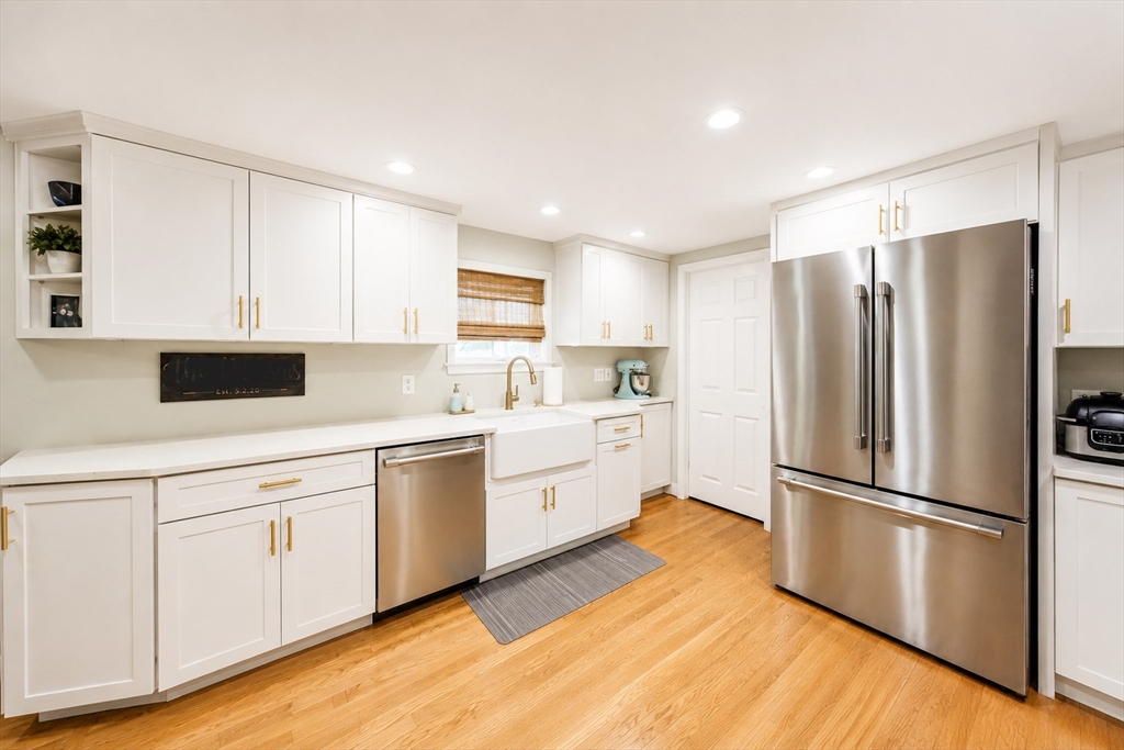96 Wompatuck Rd