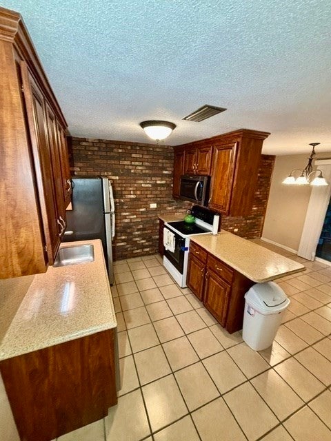 6 Meadowbrook Ln 4
