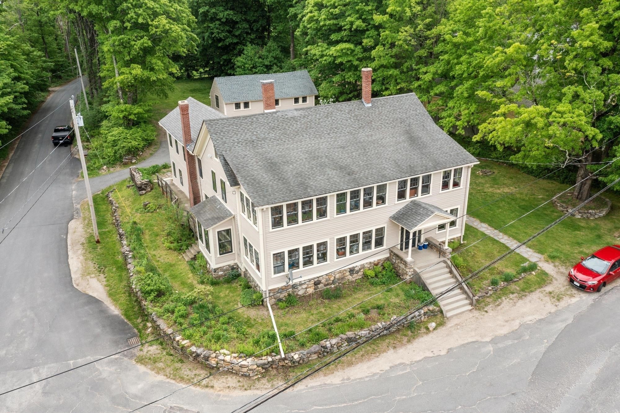 1 South Main St