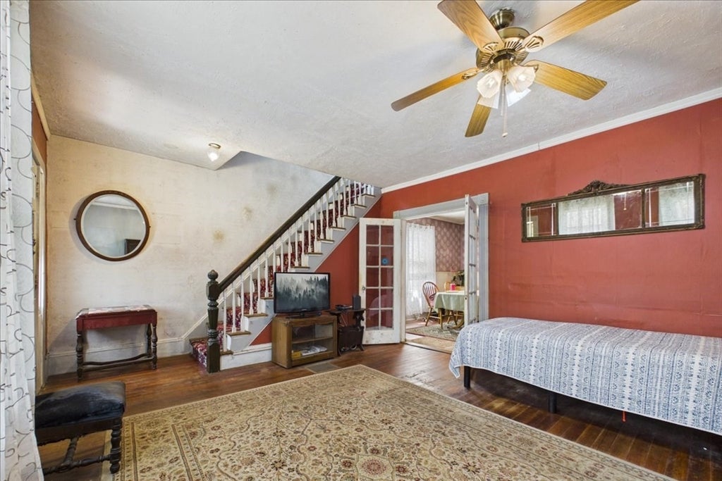 731 S Main St