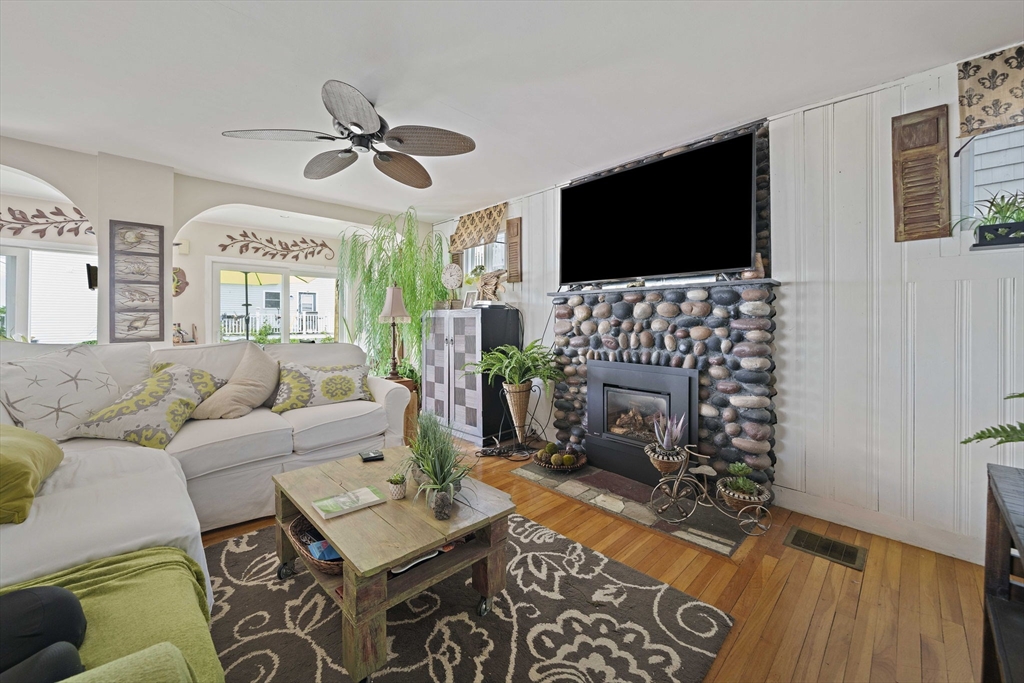 5 Caldwell St