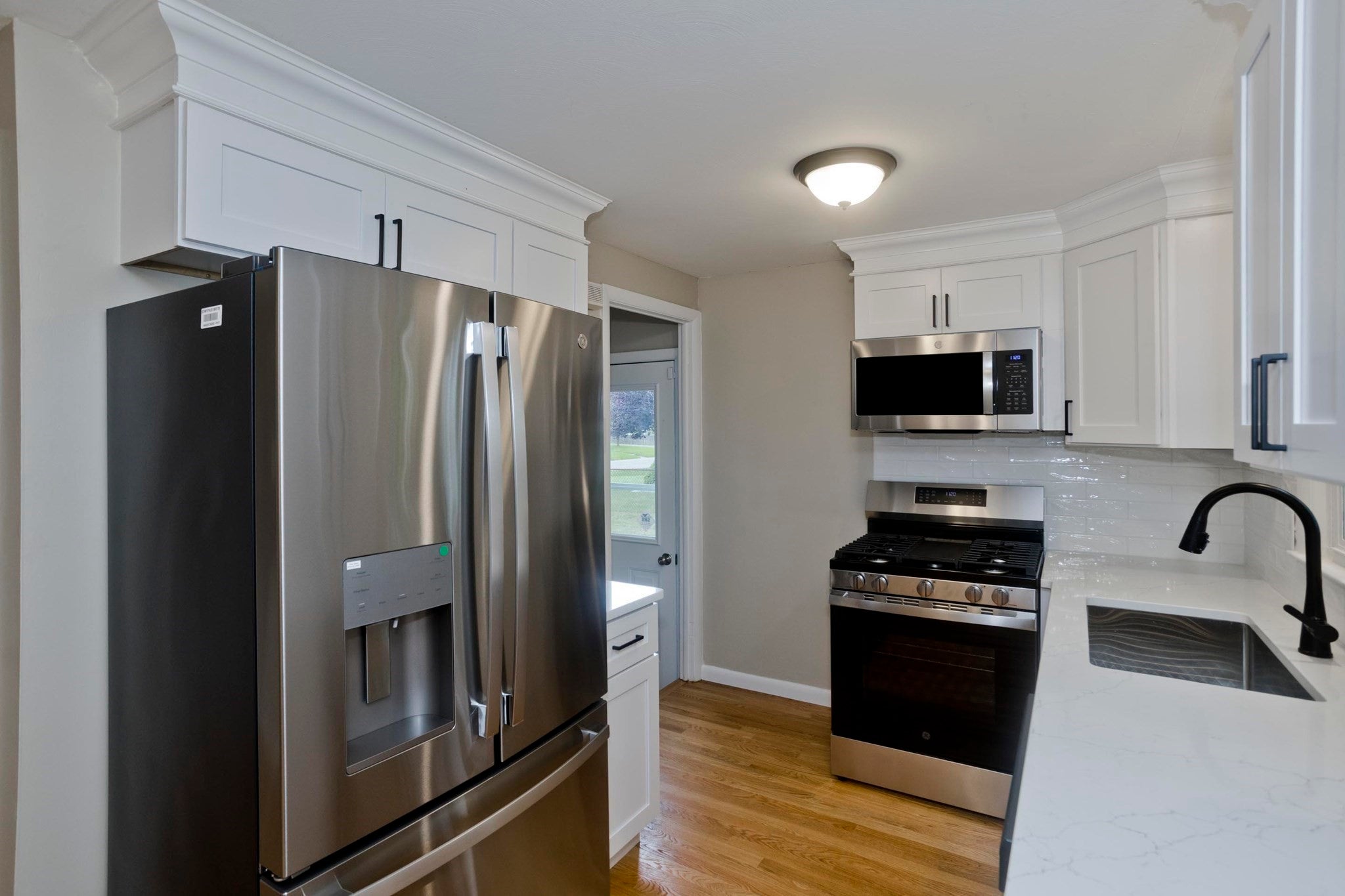 82 Gill St, Chicopee, MA, 82 Gill St, Chicopee, MA Photo #5