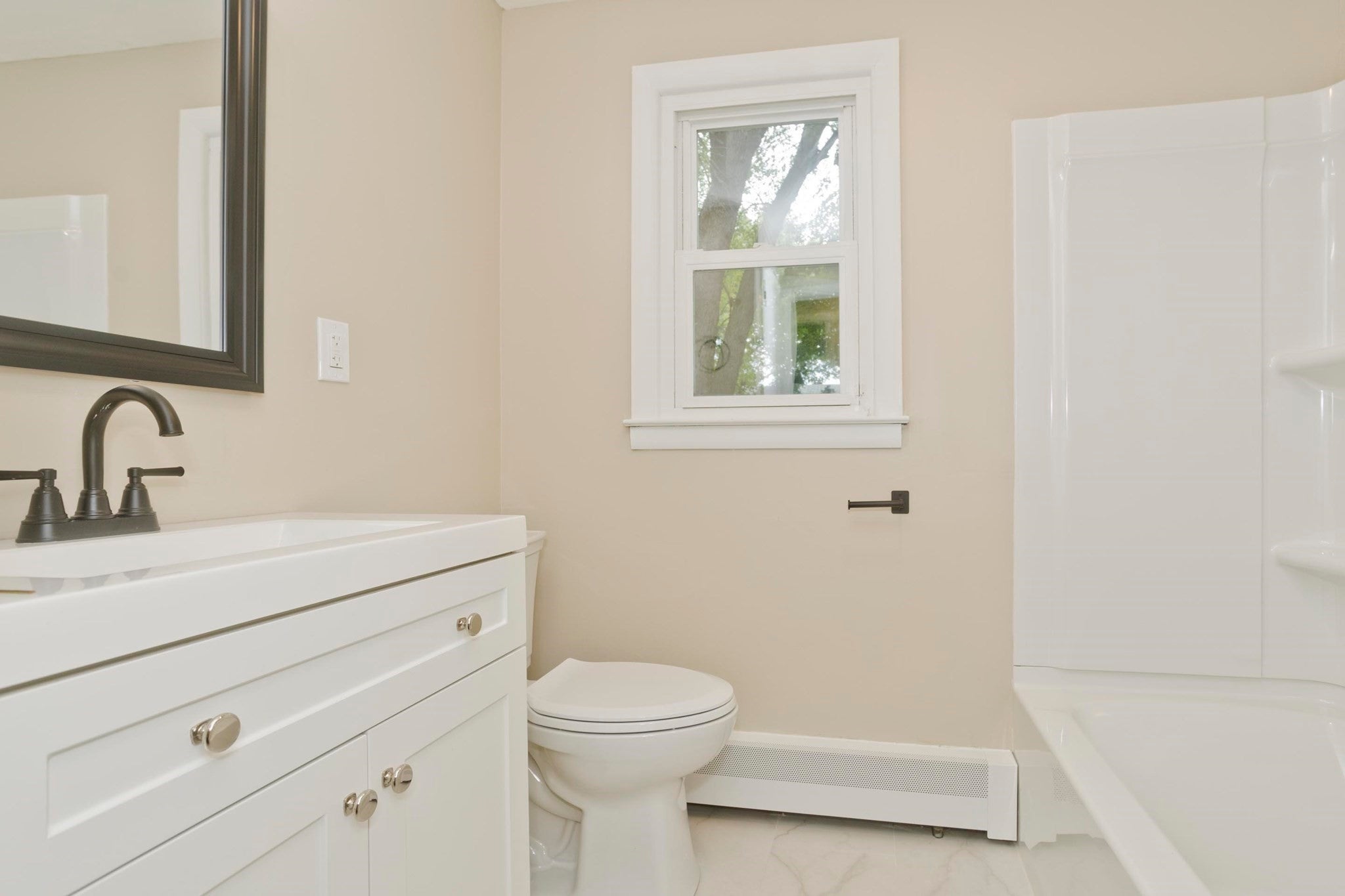 82 Gill St, Chicopee, MA, 82 Gill St, Chicopee, MA Photo #12