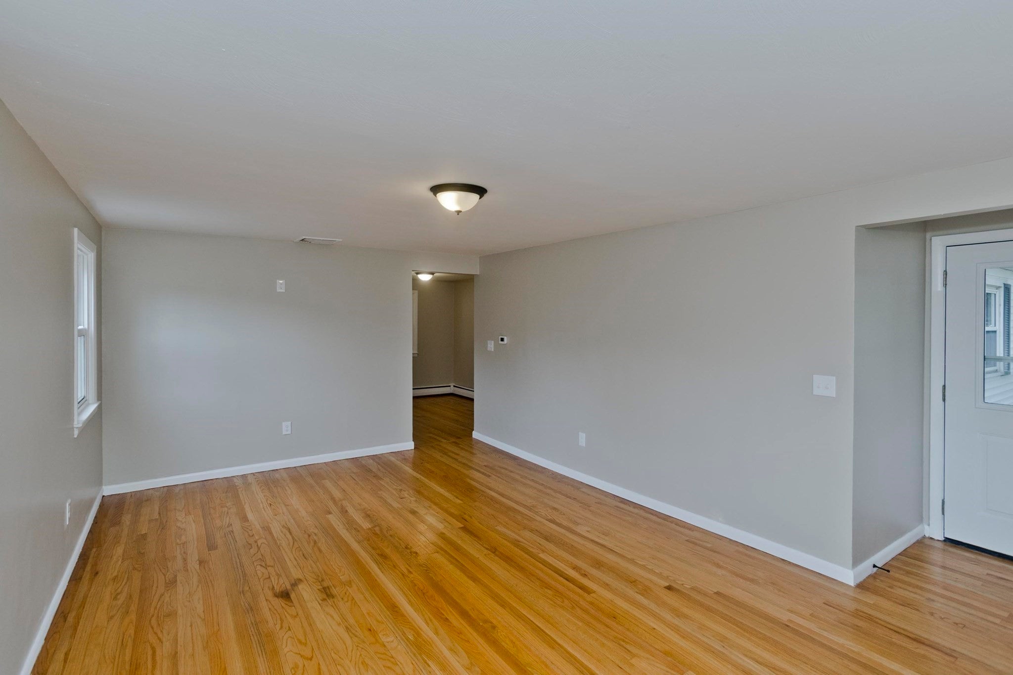 82 Gill St, Chicopee, MA, 82 Gill St, Chicopee, MA Photo #9