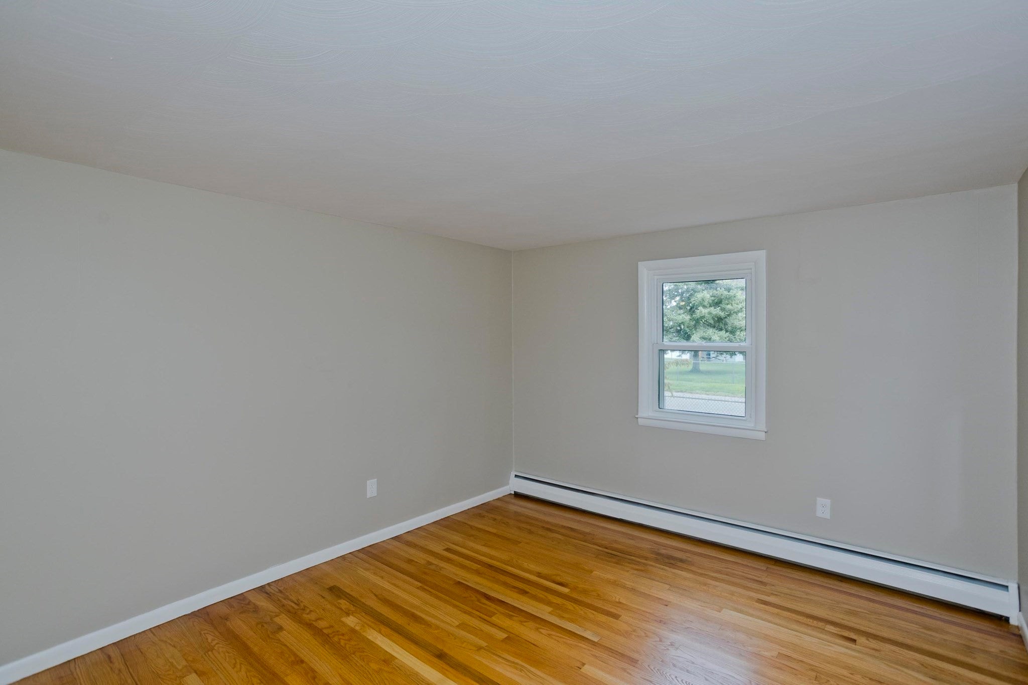 82 Gill St, Chicopee, MA, 82 Gill St, Chicopee, MA Photo #17
