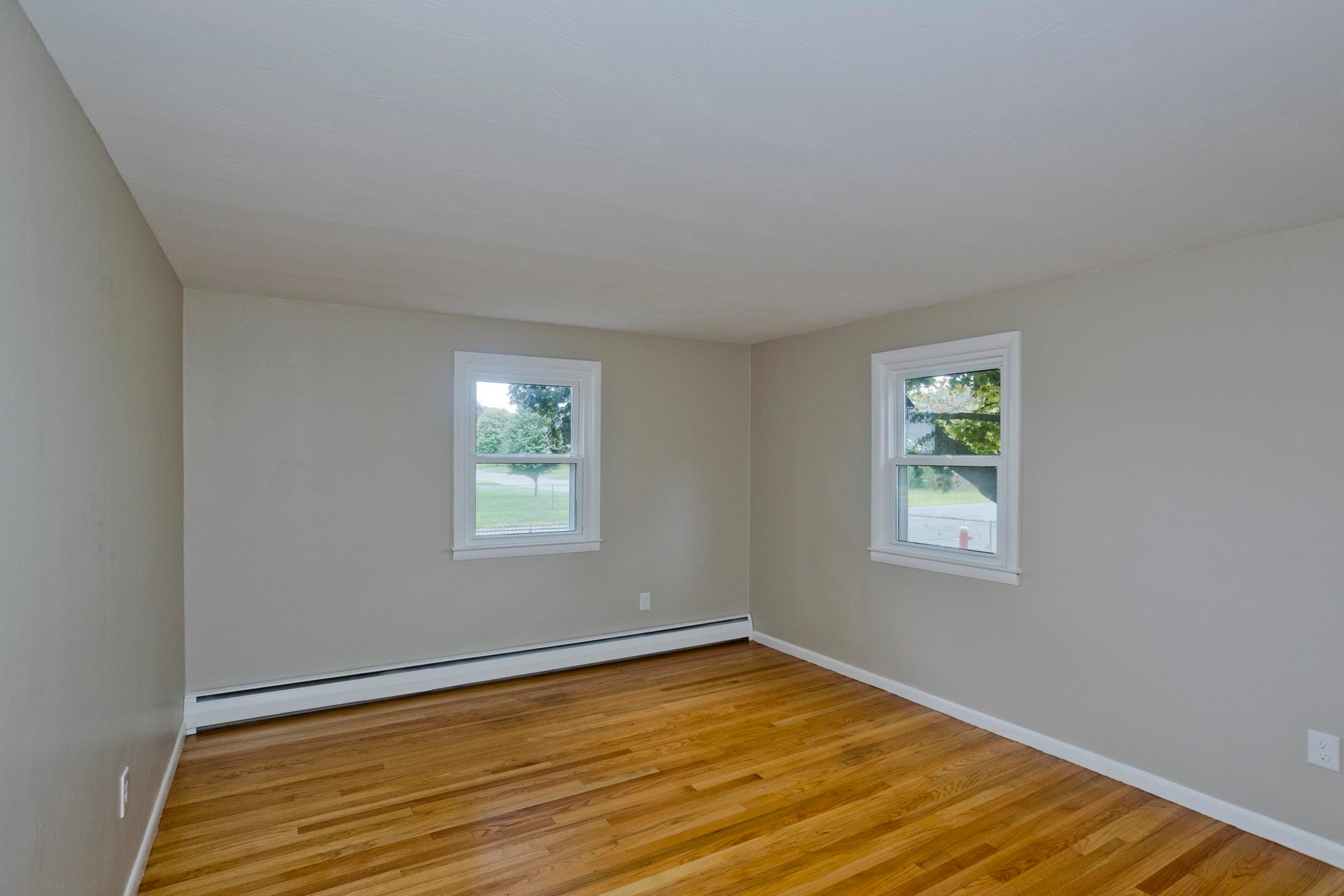 82 Gill St, Chicopee, MA, 82 Gill St, Chicopee, MA Photo #15