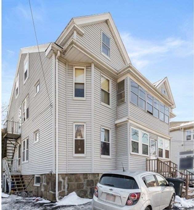 78 Endicott St