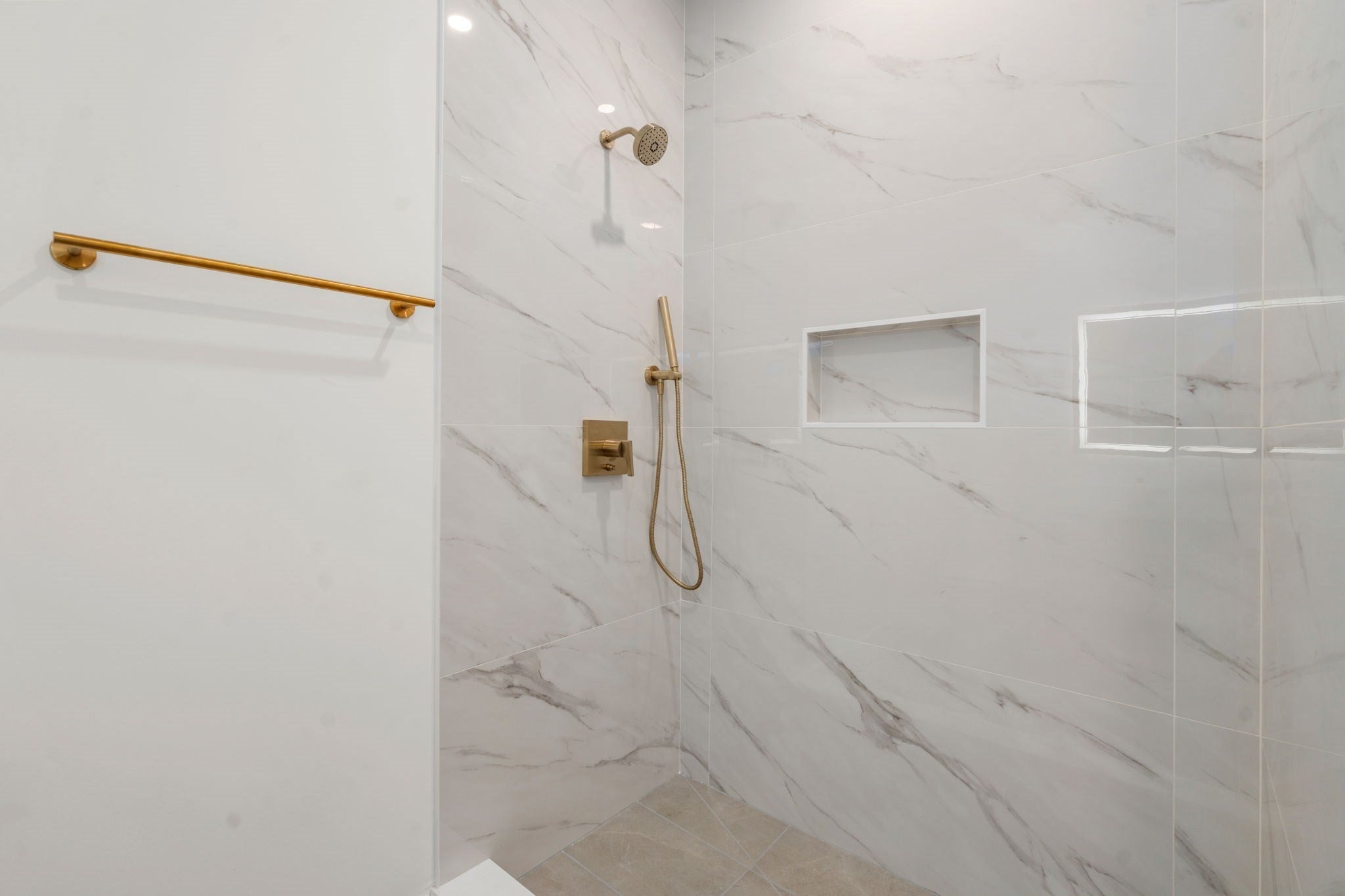 16 Stearns Rd #304, Wellesley, MA, 16 Stearns Rd #304, Wellesley, MA Photo #16