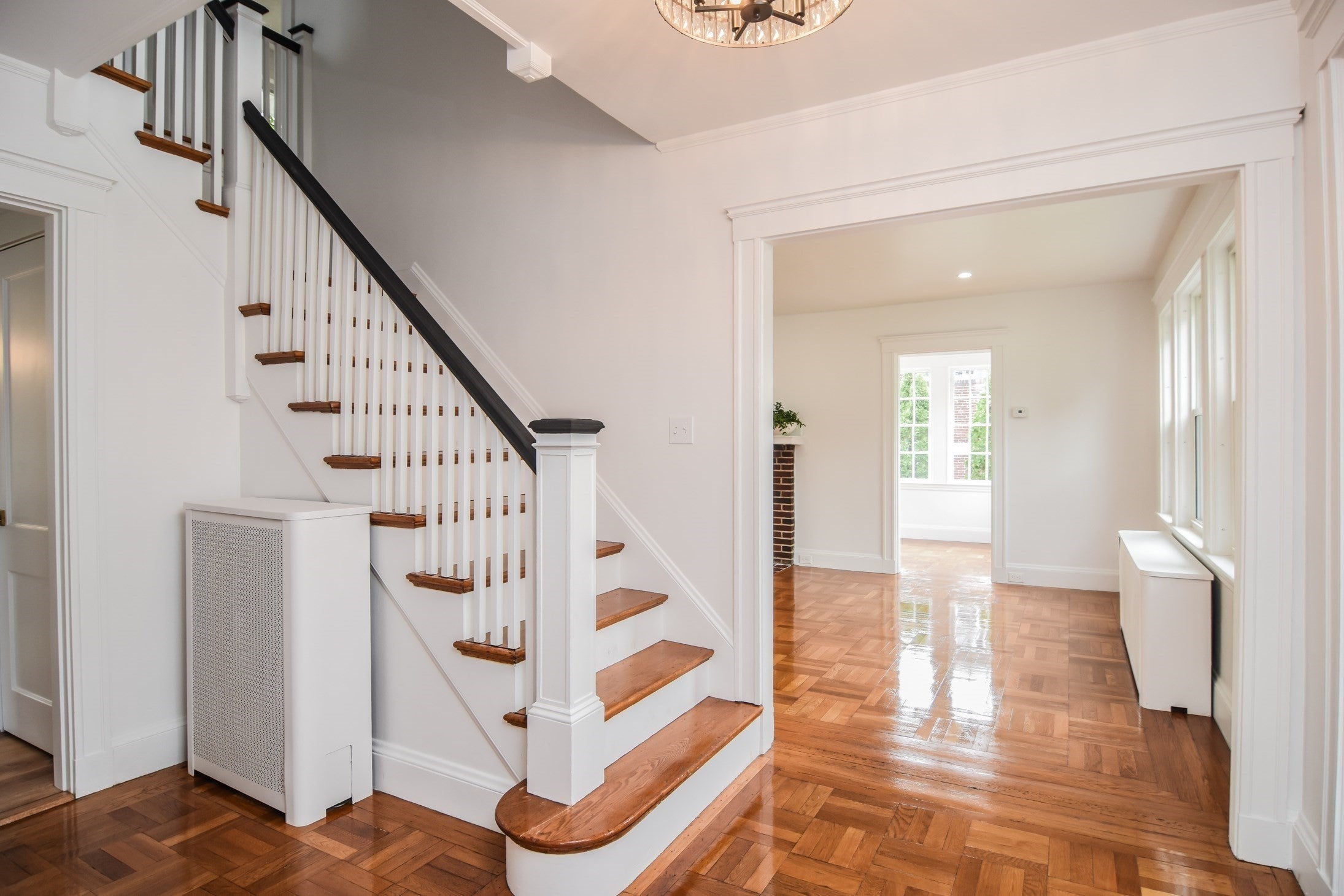 19 Stoneleigh Rd, Watertown, MA, 19 Stoneleigh Rd, Watertown, MA Photo #4