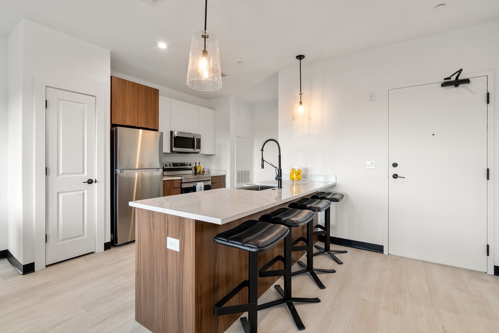 600 Broadway 408