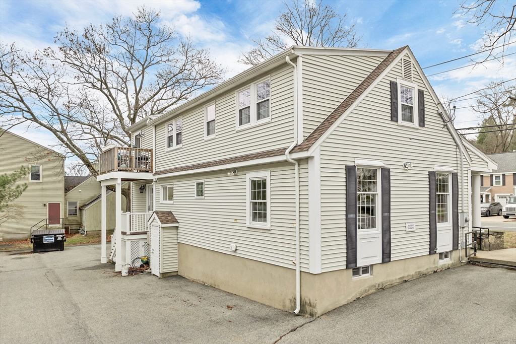205 Chelmsford St