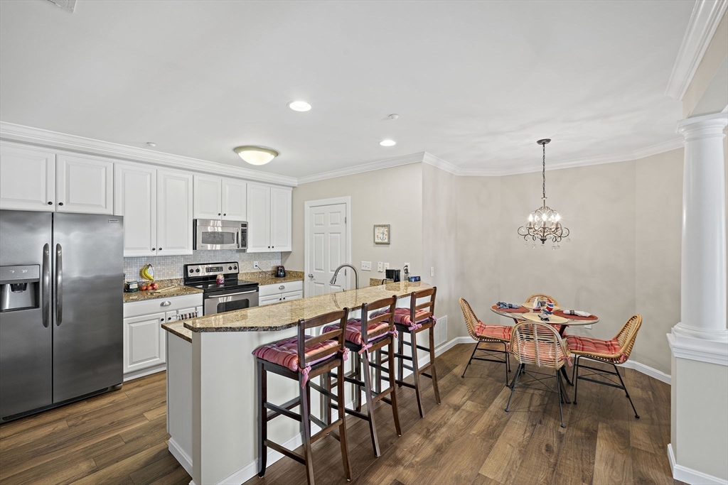 6 Woodman Way 402