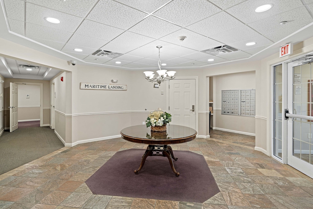 6 Woodman Way 402
